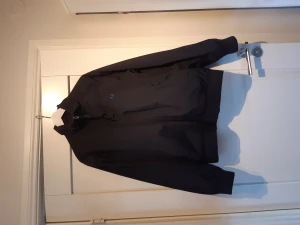  Jacka från Fred Perry - Vår/höst jacka från Fred Perry.  Nypris butik 2000 kr