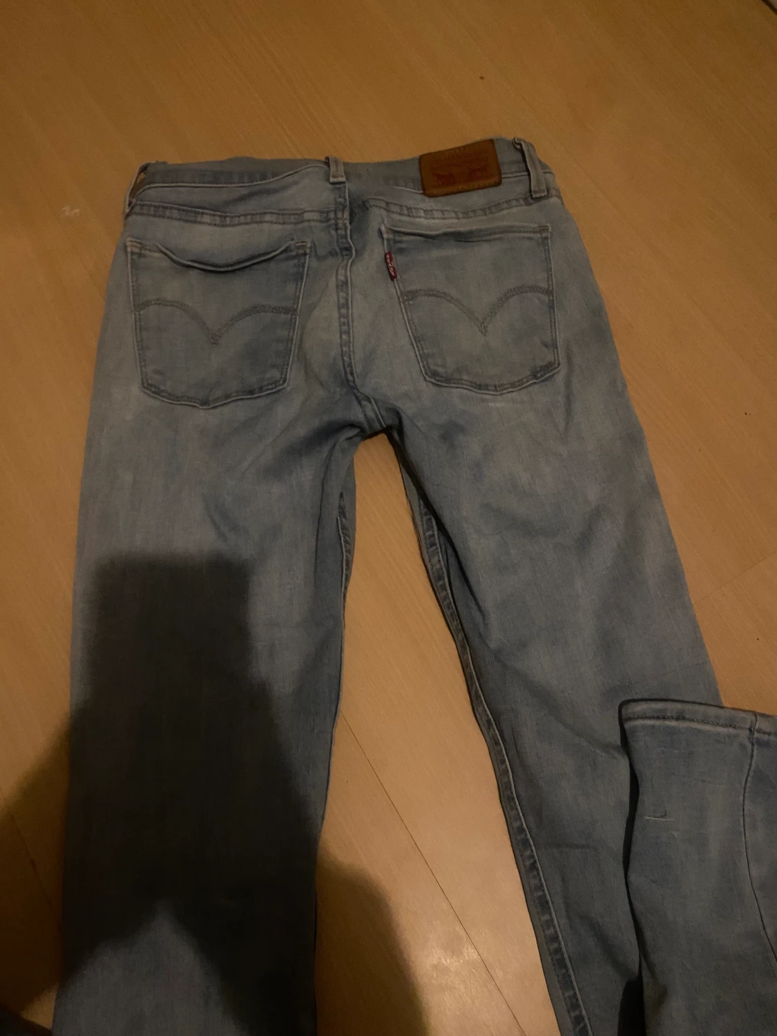 Levis 710