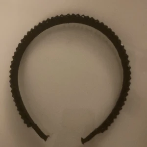 Diadem - Diadem med diamanter från ur & penn💕