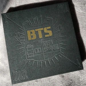 officiellt bts album - 100 kr, allt inkluderat!