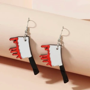 Örhängen  - Halloween örhängen som användes bara 1 gång. Det är snart halloween 🎃 så passa på😉❤️