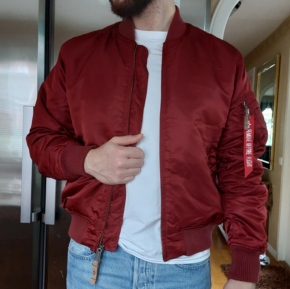 Alpha Industries MA-1 Vinröd