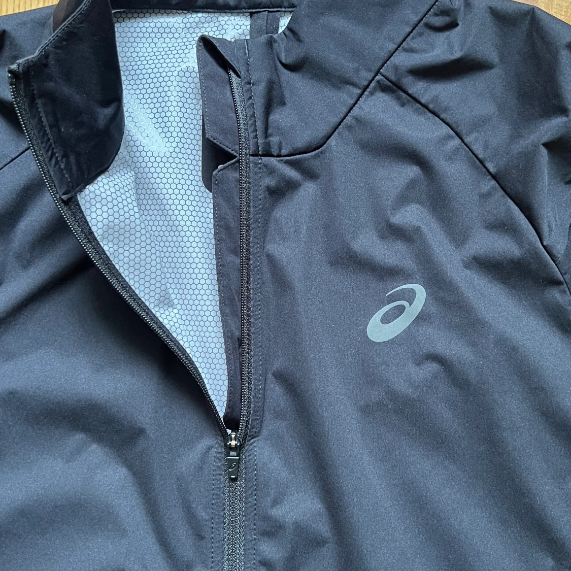 Asics jacka - 90