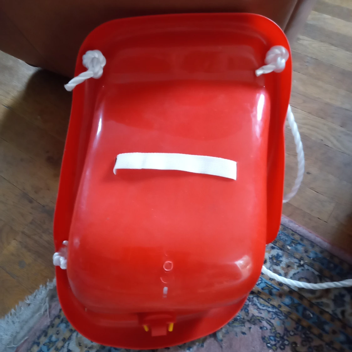 Barngunga småbarn Röd, helt ny. - 90