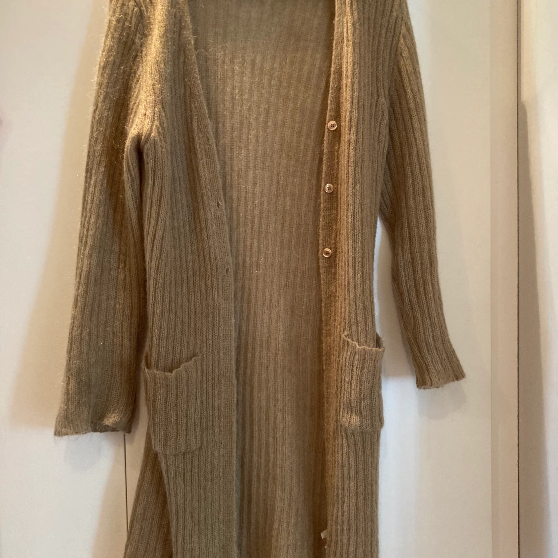 Lång beige kofta M 