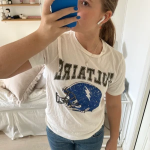 Zadig tröja  - Säljer nu denna så snygga Zadig Voltaire tröja då den tyvärr inte kommer till användning längre!❤️