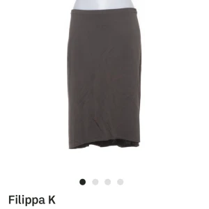 Filippa K kjol - Asnygg nrun kjol från filippa k, lågmidjad