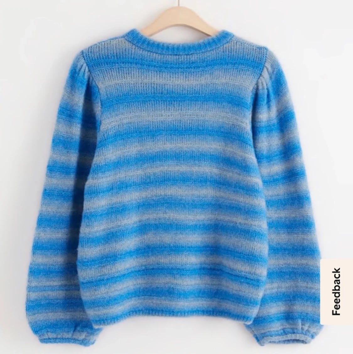 Randig stickad tröja