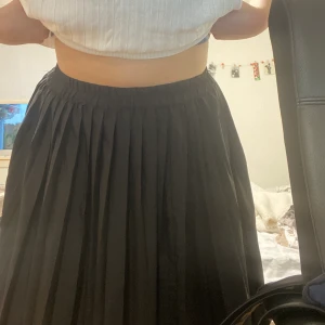 Söt kjol - Kjol, oanvänd