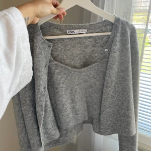 Zara - Matchande linne och kofta köpt från Zara. 