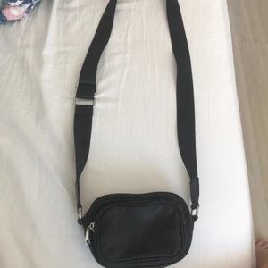 Hm  - Passar med Jeans super fin den e it så gammal 😻😻😻😻