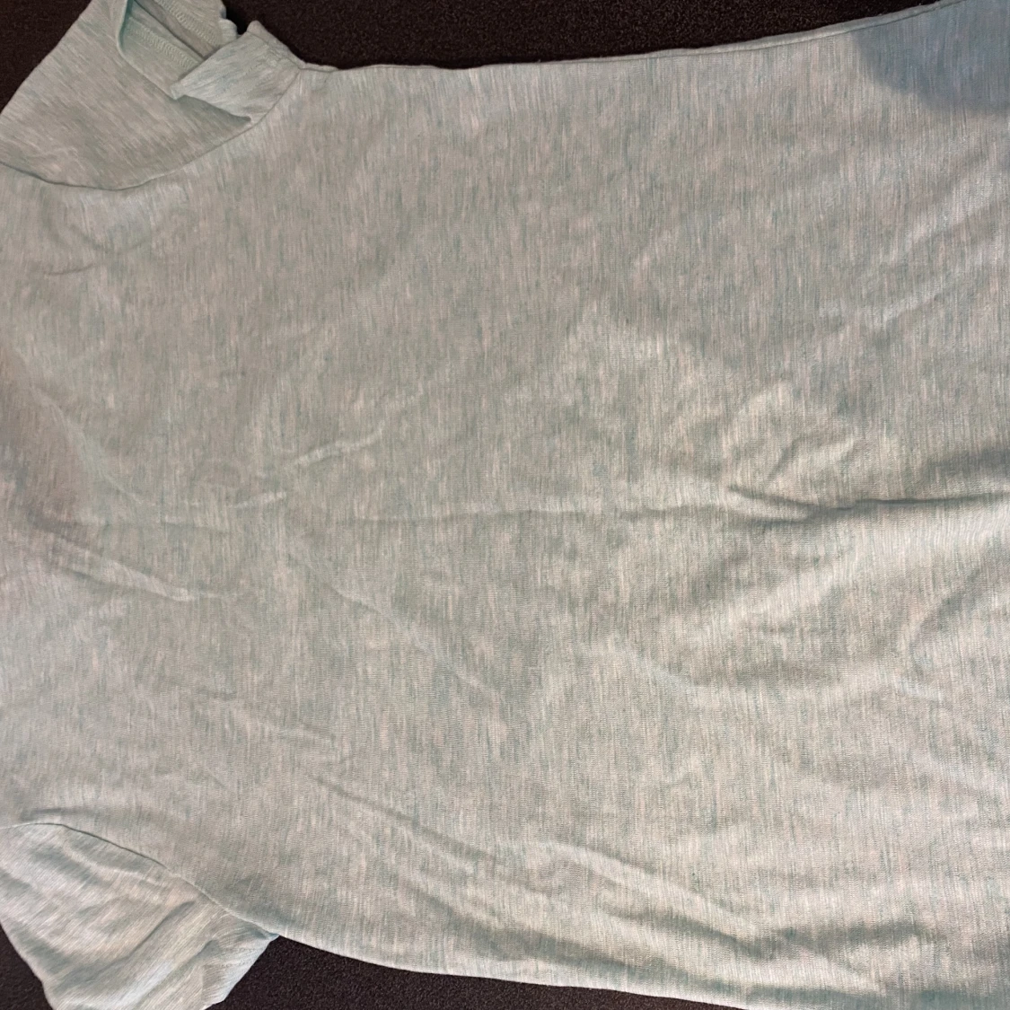 T- Shirt säljes - 90