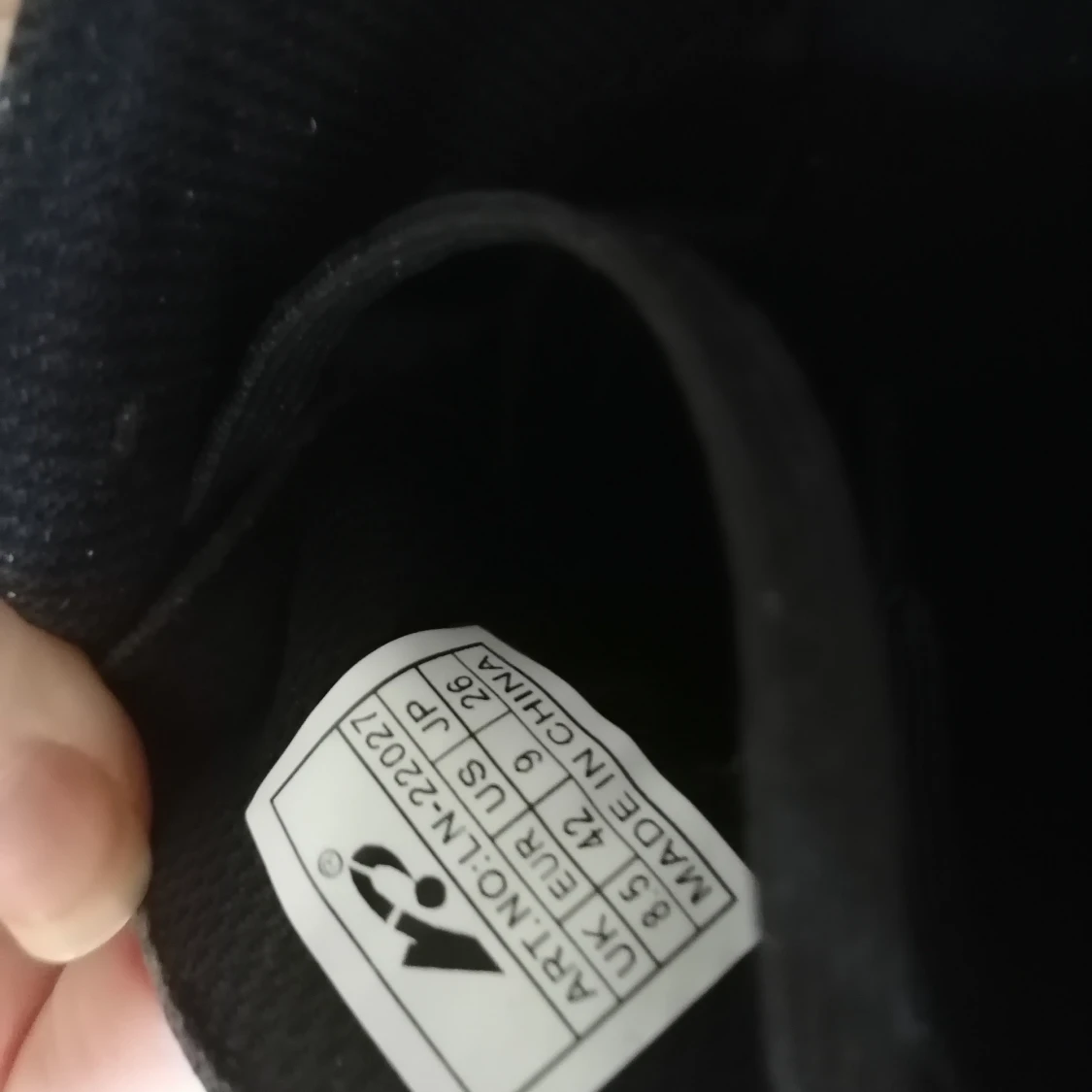 Fotbollsskor st 42 - 91