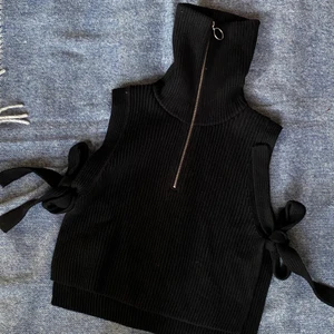 Knitted west  - Super cute knitted west in black color))