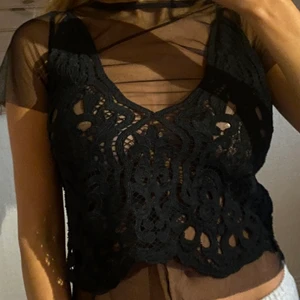 Topp Zara - Slutsåld topp från Zara storlek S använd vid 1 tillfälle 