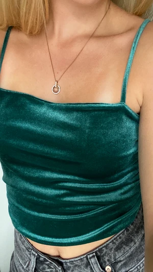 Sammet linne från gina - Supersnyggt linne från Gina tricot 💚 