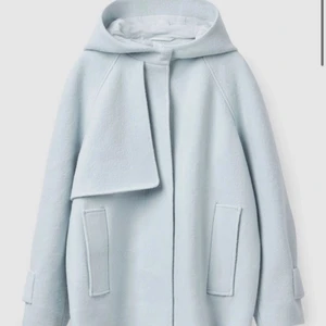 Cos jacka - Säljer denna fina Cos jacka, väldigt bra skick 