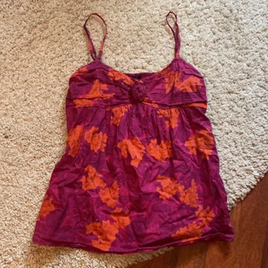 Topp - Så fint topp i fina färger! Bra skick