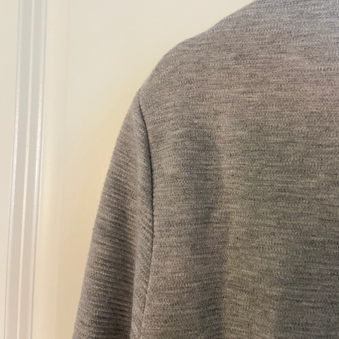 Grå sweatshirt  - 91