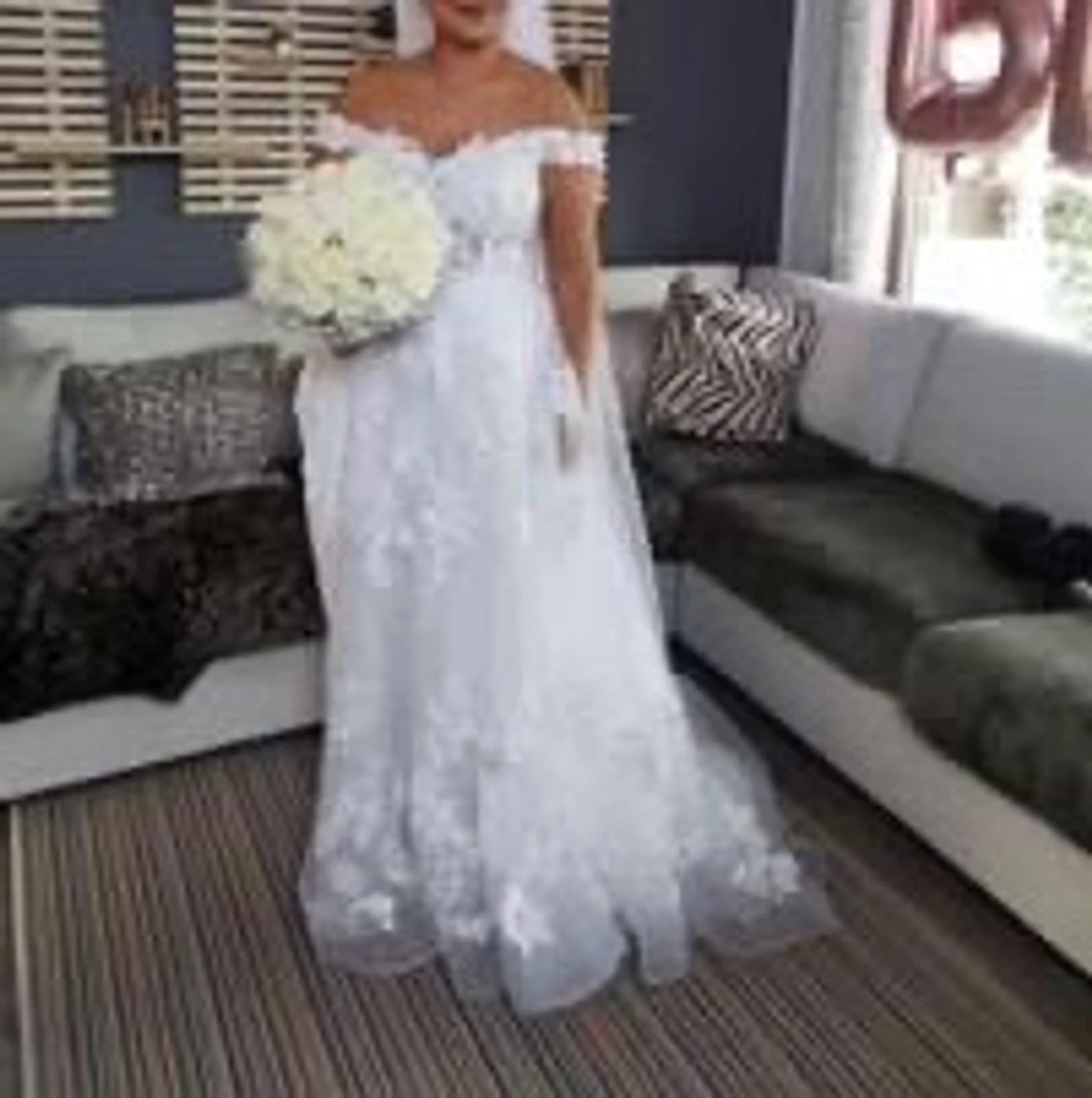 Brudklänning, krona och slöja paket