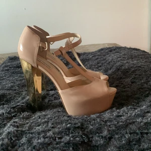 Skor  - Använd 2 gånger