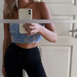 ZARA  sommar topp. Sorlet XS - Helt oanvänt. Säls pga för liten på mig 