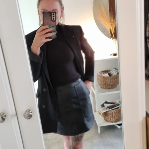 Zara skin kjol  - Black zara skirt