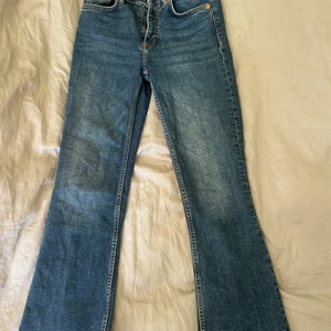 Zara jeans  - Zara jeans storlek 34, säljer för 40kr 