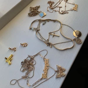 Olika halsband  - Alla för 80kr