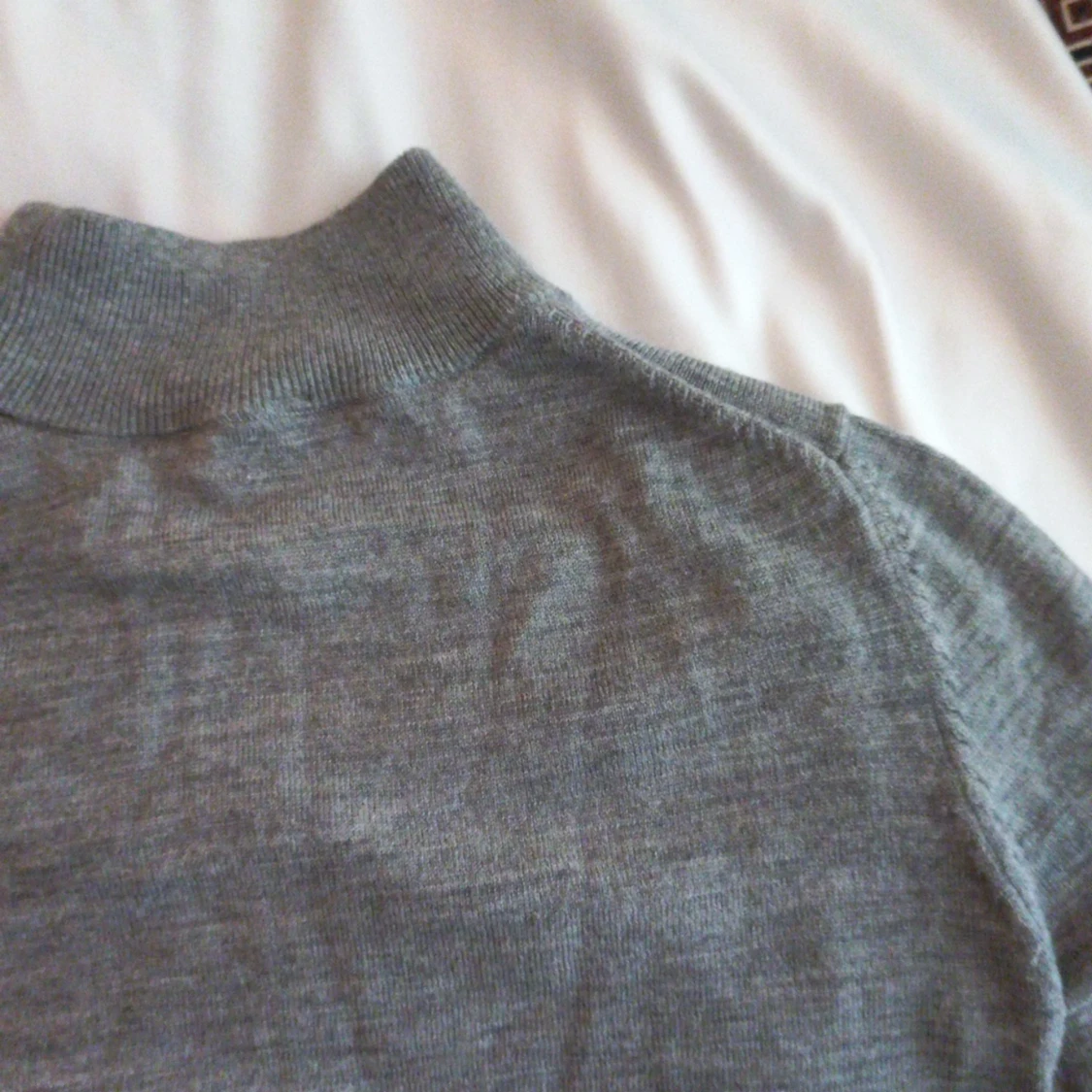 Grå stickad polotröja  - 91