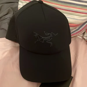 Arcteryx keps - Säljer då jag inte tyckte den passade för min huvudtyp 