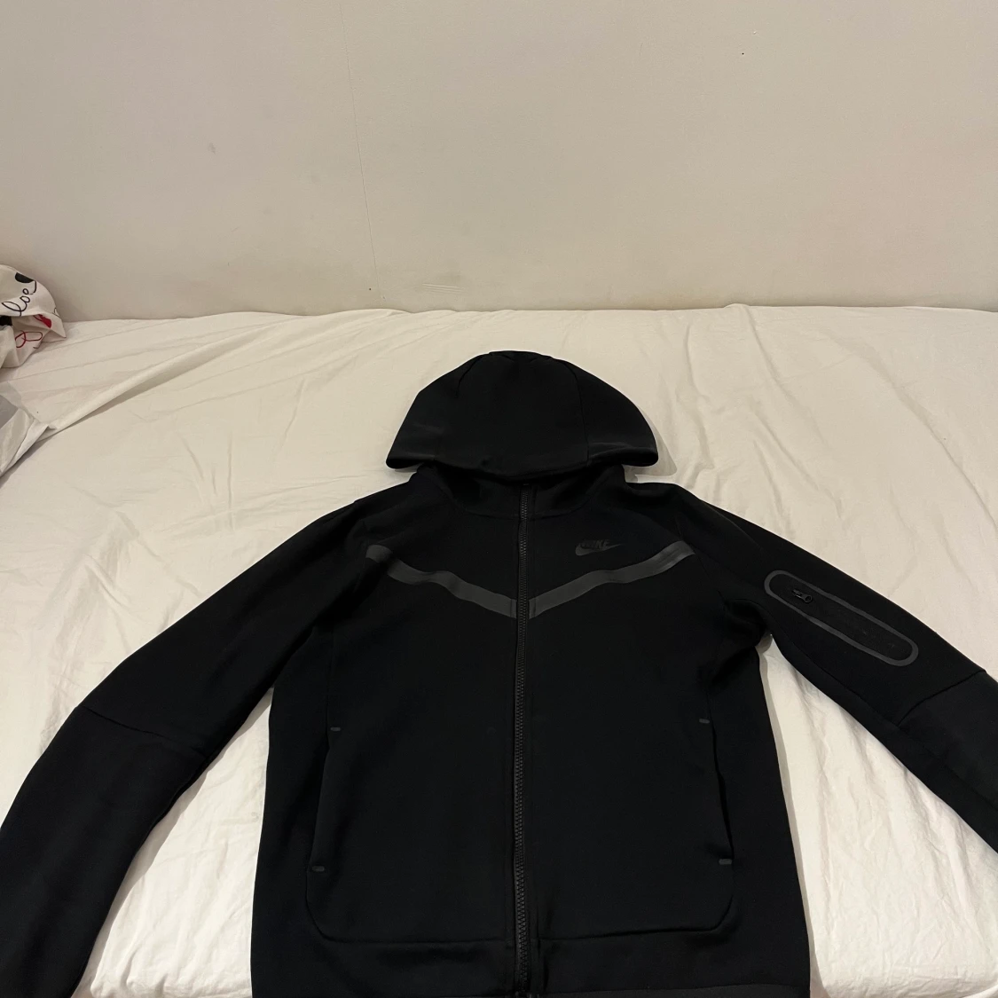 Nike tech fleece hoodie svart 