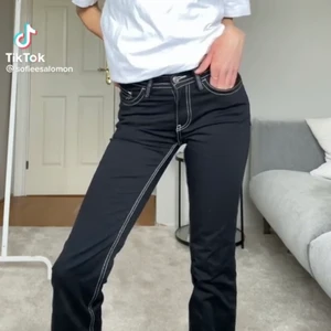 Weekday jeans - Jeans ifrån weekday , slutsåld i 34! Knappt använda frakten är 66kr