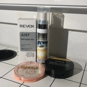Smink/hudvård - Smink/hudvård, endast testade.  1. Just peptides ifrån Revox, 50:-.  2. Foam Cleanser ifrån XLNT LASHES, 60:-.  3. Isadora flawless compact foundation 82 natural ivory, 70:- 4. Sunkissed highlighter with minerals, 50:-