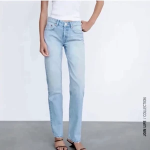 midrise zara jeans  - midrise zara jeans i den ljusare modellen. nypris : 360kr