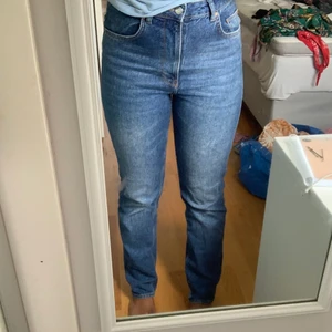 High waist - Väldigt bra skick Andvänt sällan Härlga och bekväma Orginalpris 599kr 