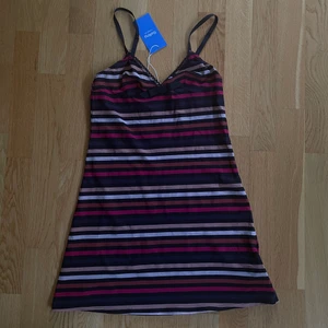 Linne - Linne från Sonja Rykiel för HM. Köpt på Sellpy men tyvärr för litet på mig. Frakt tillkommer.