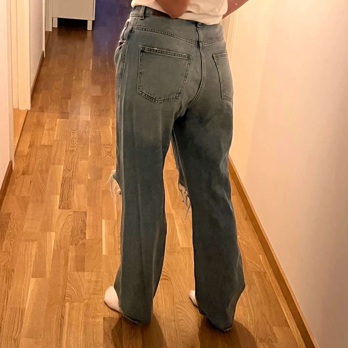 Nakd straight jeans med hål stl 40 - 90