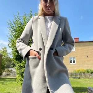 Höstkappa - Säljer Höstkappa från Zara använd i ett år ungefär