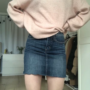 Jeanskjol  - Jeanskjol från crocker🥰 storlek xxs men skulle säga att den är som en xs! Köparen står för frakt💗