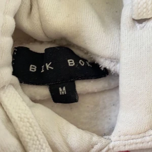 Mysig hoodie - Använd 2020 senast