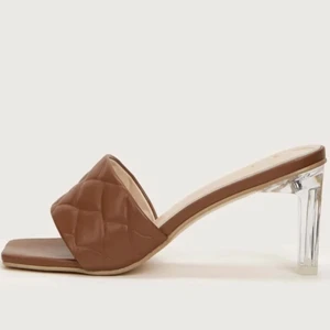 Nya bruna chocklad klackar 🍫  - Helt nya storlek 37