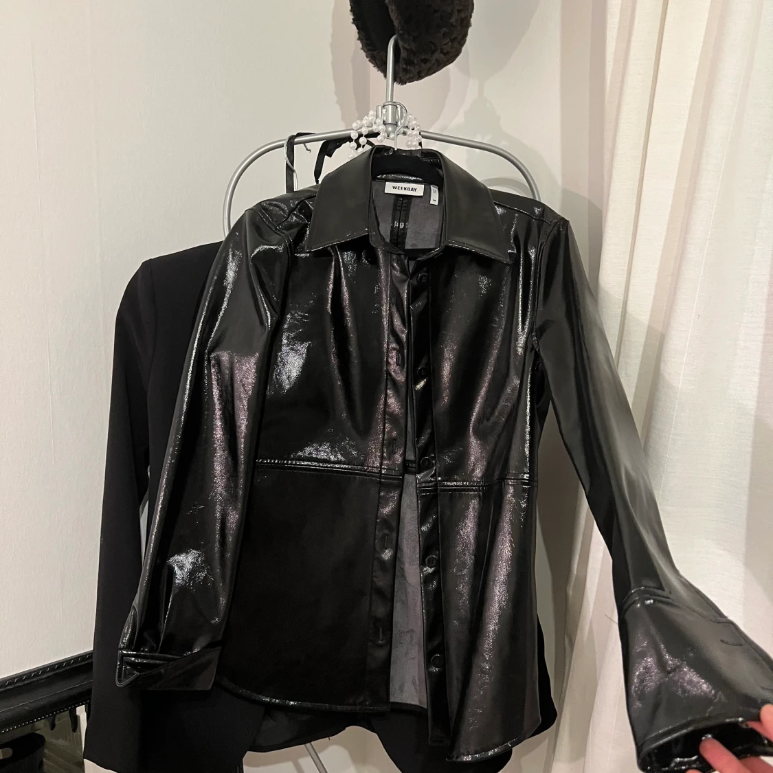 Glansig jacka