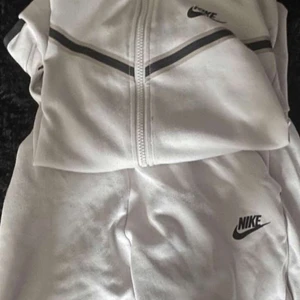 Passar inte längre  - Nike track suit 