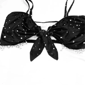 Toppar - Den svarta är i storlek s, den bruna är i storlek 75D och den vita är i storlek 75C. 5kr st