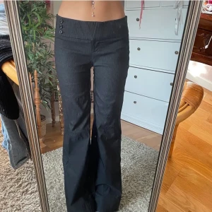Kostym byxor  - As snygga låg midja ( lånade bilder av förra säljaren)