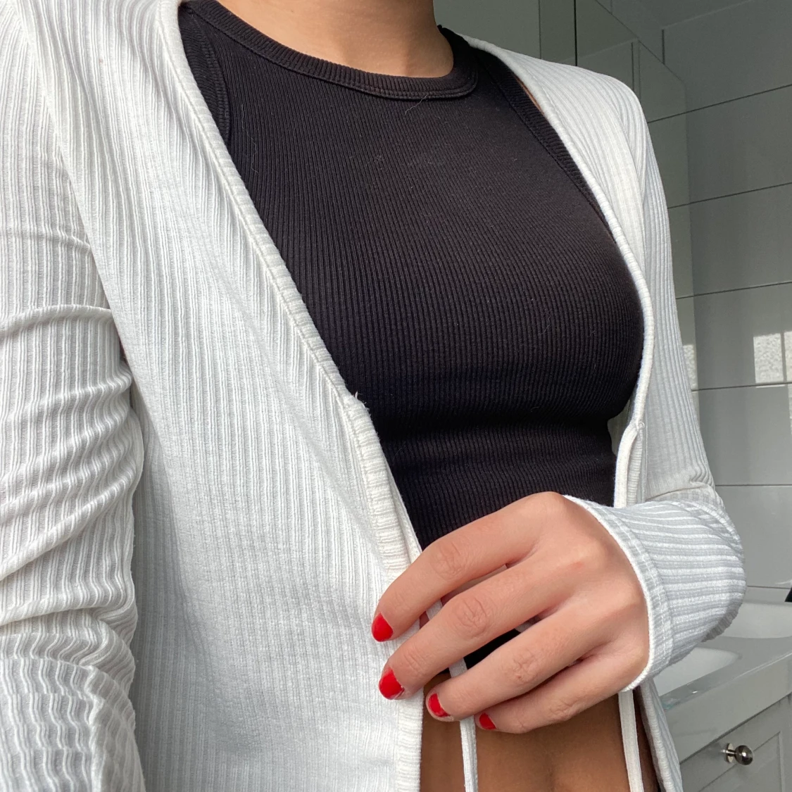 Ribbad vit kofta från H&M - 90