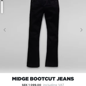 Bootcut jeans - säljer dessa super fina lågmidjade bootcutjeans från g-star raw. Nästan aldrig använda💗 Orginal pris 1099