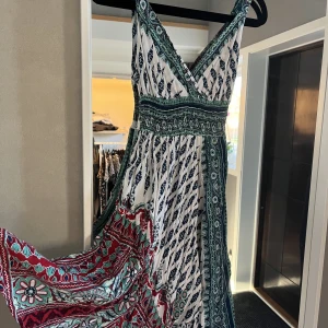 Klänning - Vet ej märke 🌸 fin strandklänning