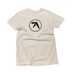 Screenprinted aphex twin T-shirt  - Storlek M T-shirt med aphex twin tryck. Den är aldrig använd!